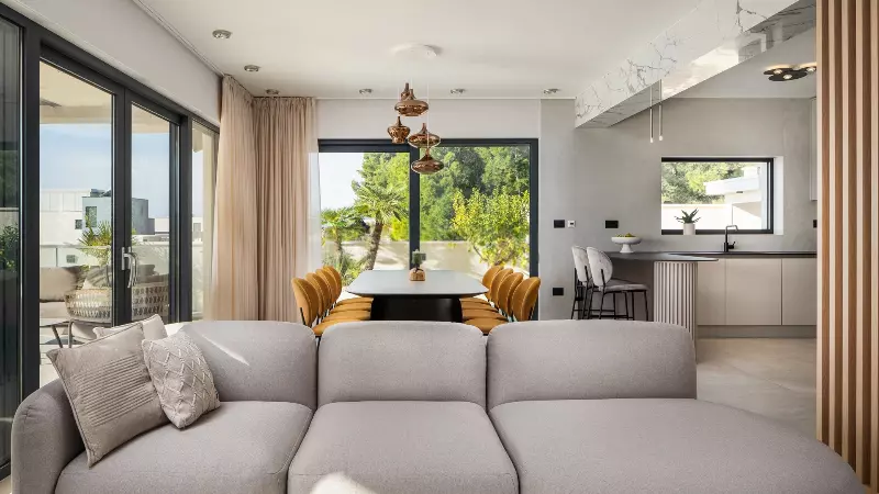 Villa Of 355 M² With Open Sea View Near Split