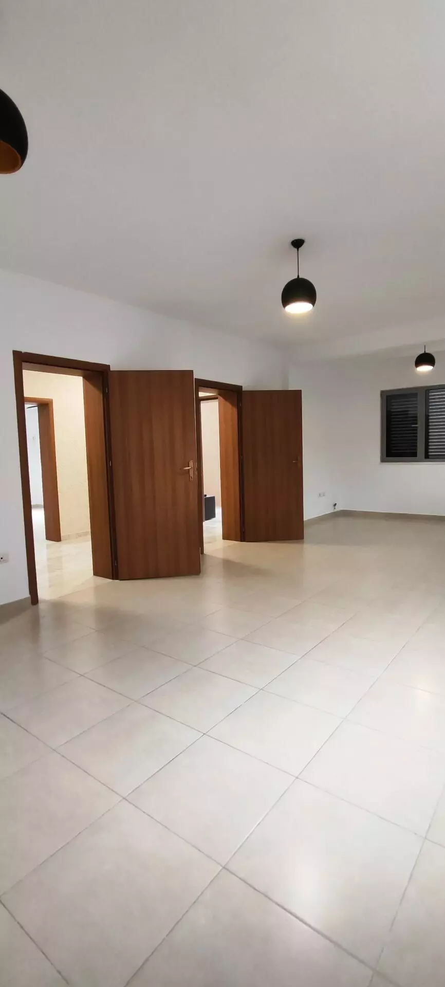 Office Of 90 M² With Commercial Space In Tirana