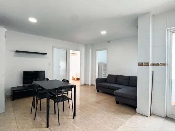 Flat Of 92 M² In Alicante, Spain