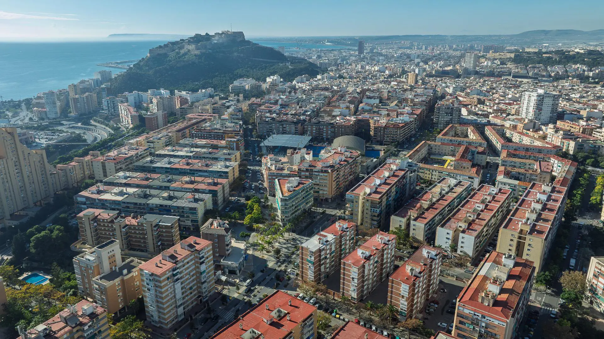 Commercial Unit Of 31 M² In Alicante, Spain