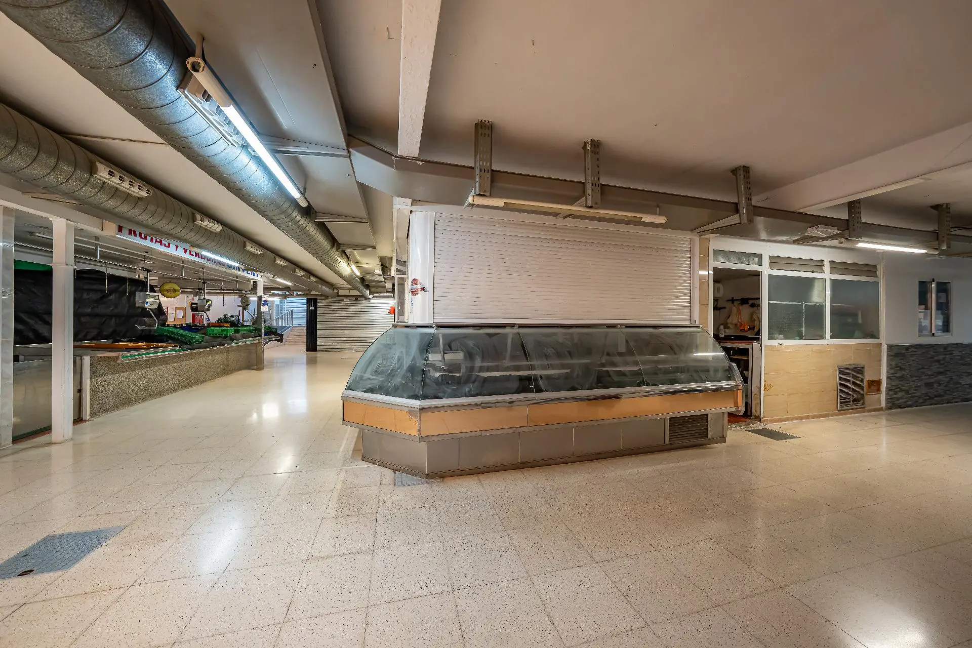 Commercial Unit Of 31 M² In Alicante, Spain