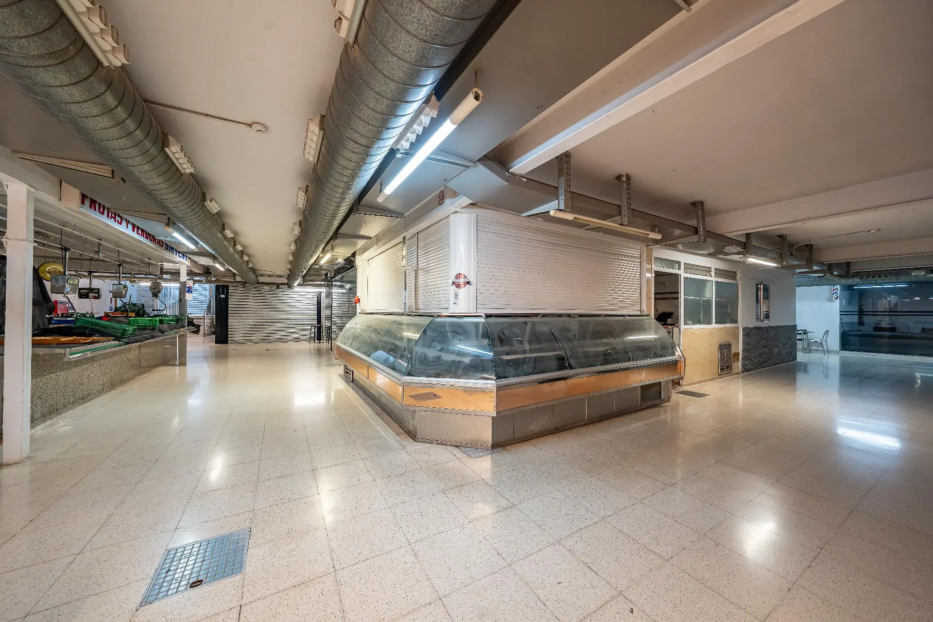 Commercial Unit Of 31 M² In Alicante, Spain