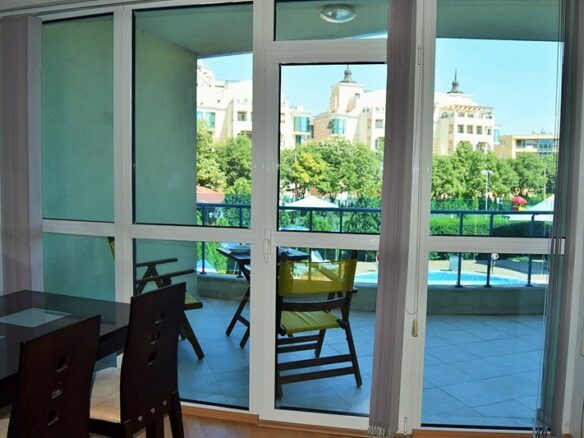 Apartment Of 94 M² With Three Rooms In Location