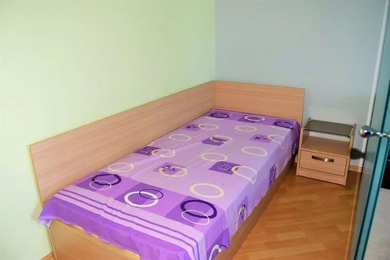 Apartment Of 94 M² With Three Rooms In Location