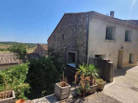 House Of 140 M² In Fouzilhon, France