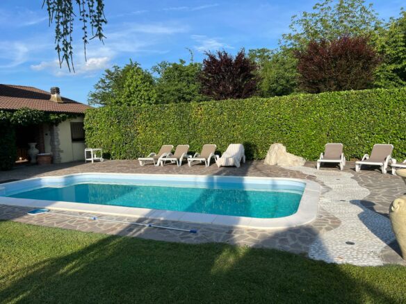 Villa For Sale Bruno (at)