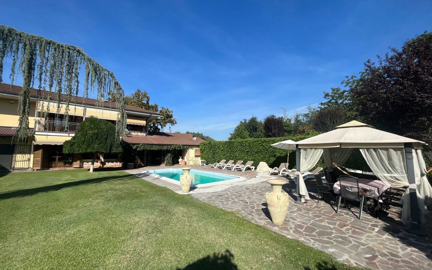 Villa For Sale Bruno (at)