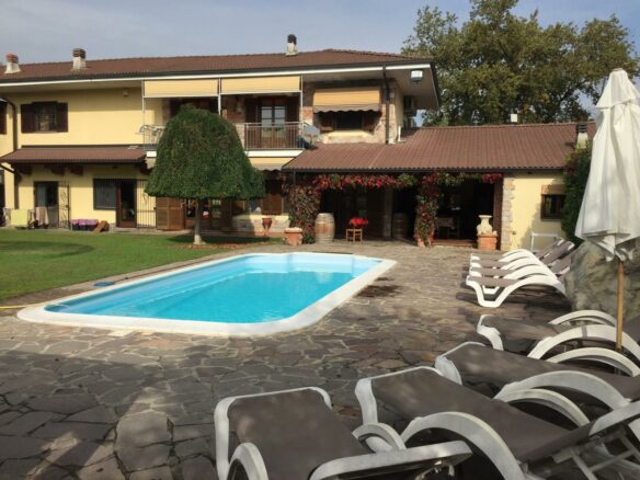 Villa For Sale Bruno (at)