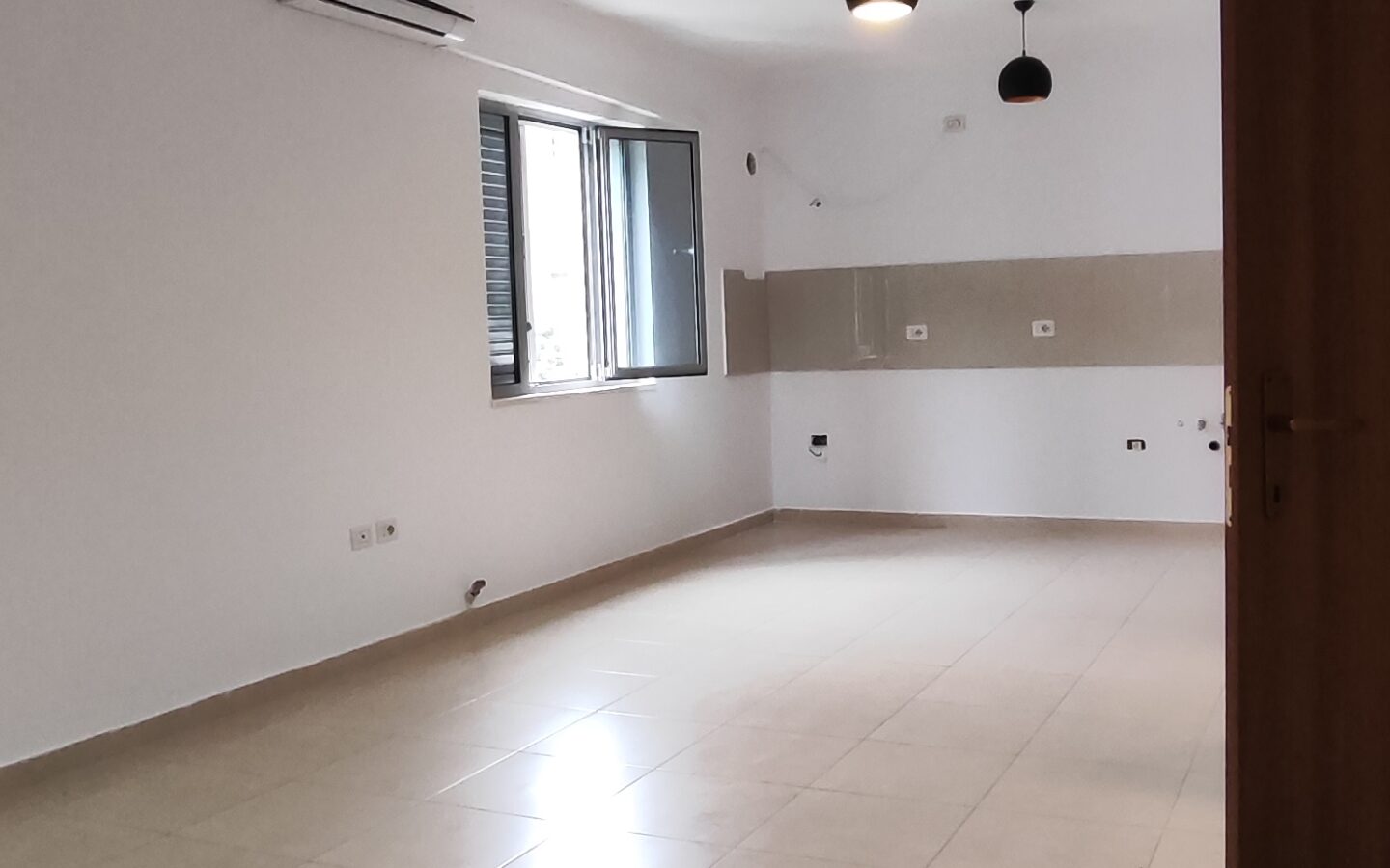 Office / Commercial Space For Rent – Near German Villas, Tirana
