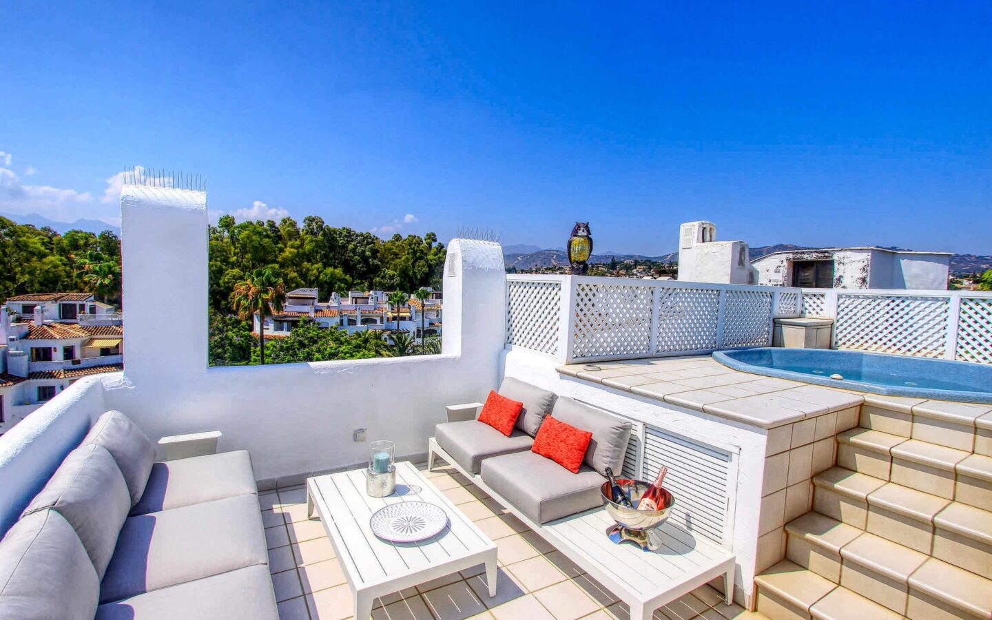 Golden Beach — Luxury 5-bedroom Beachside Triplex Penthouse With Touristic License.