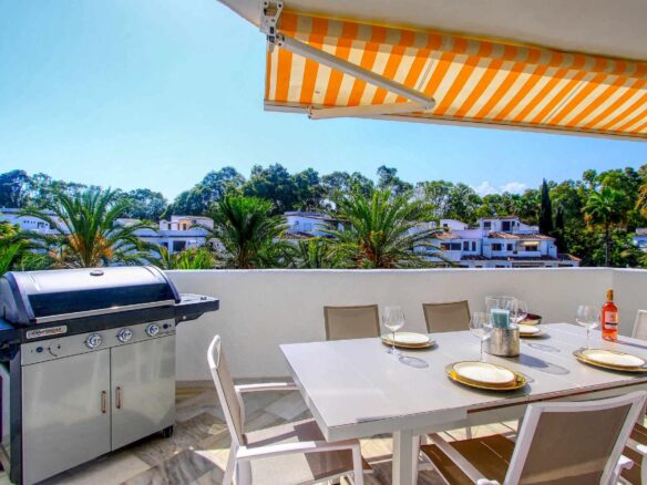 Golden Beach — Luxury 5-bedroom Beachside Triplex Penthouse With Touristic License.