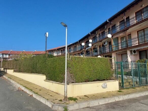 Apartment Of 67 M² With Two Rooms In Location