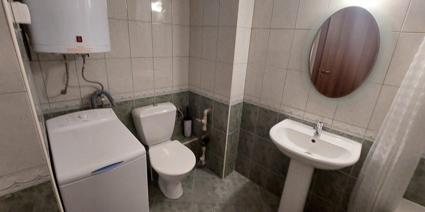 Apartment Of 67 M² With Two Rooms In Location