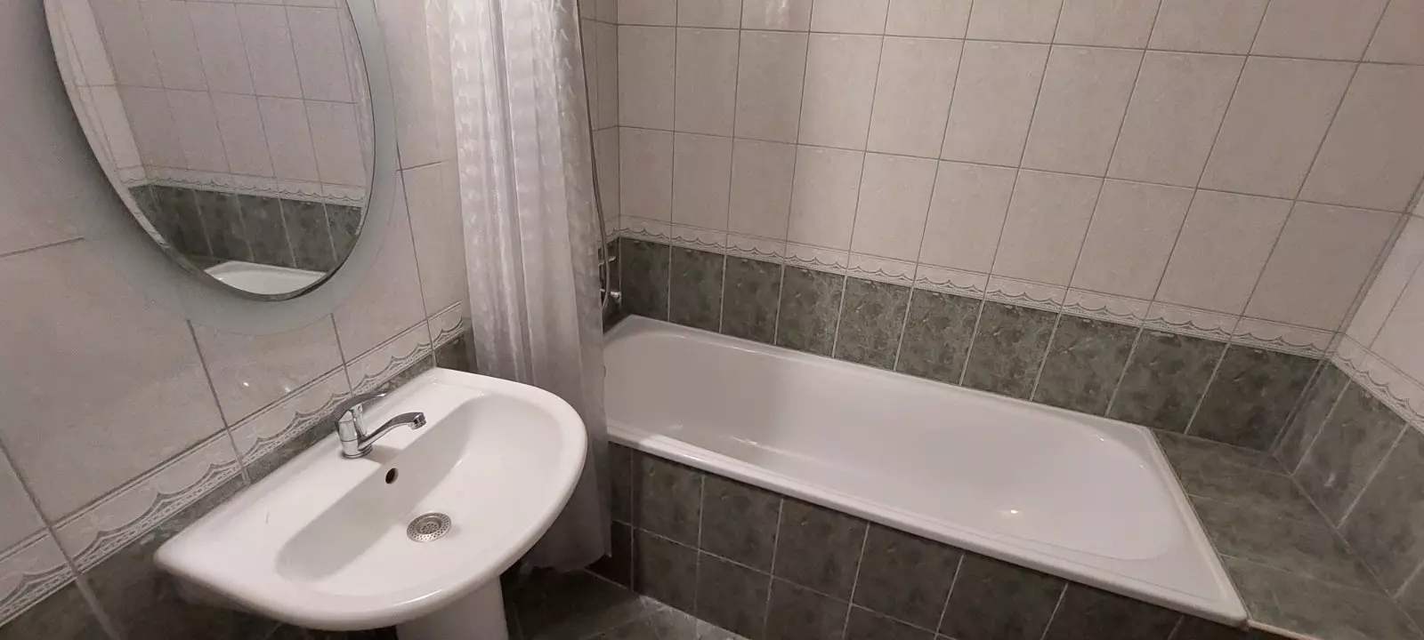 Apartment Of 67 M² With Two Rooms In Location