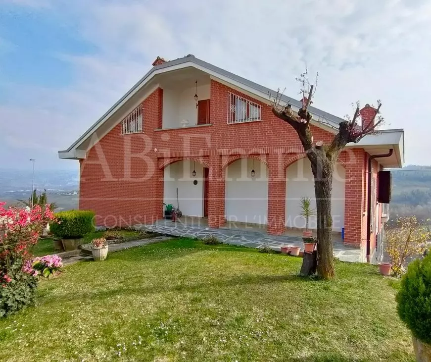 03 Villa For Sale In Verduno (langhe)