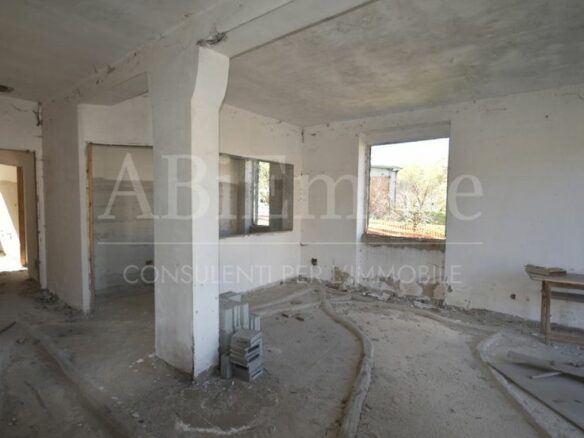 Villa For Sale Via Stazione, Santo Stefano Belbo
