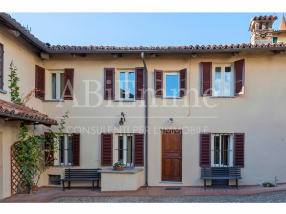 Villa For Sale Via Caponotto N.1, Govone