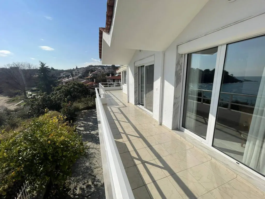 Villa Of 450 M² In Kavala Suburbs