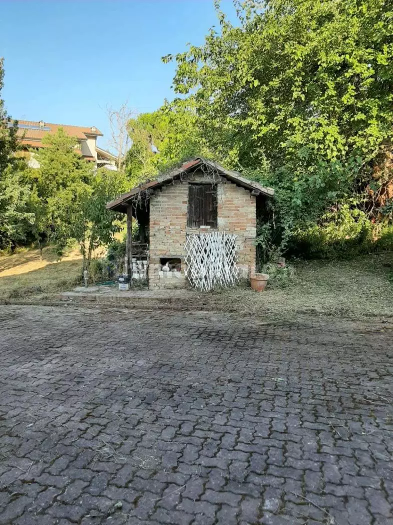 Villa For Sale In Moasca (at)