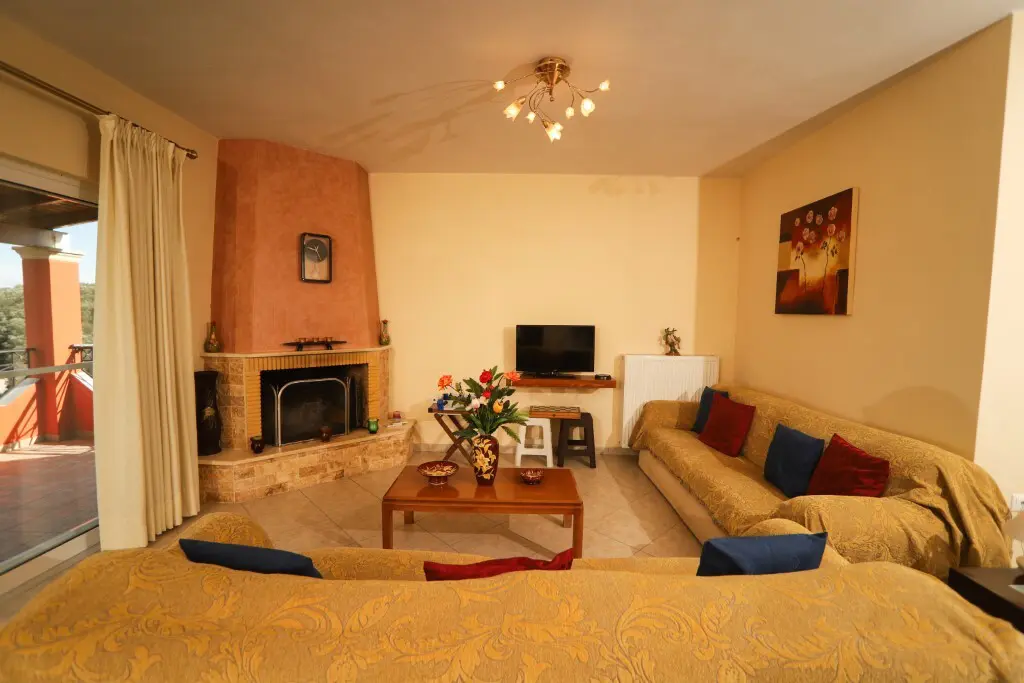 Detached House Of 160 M² In Corfu