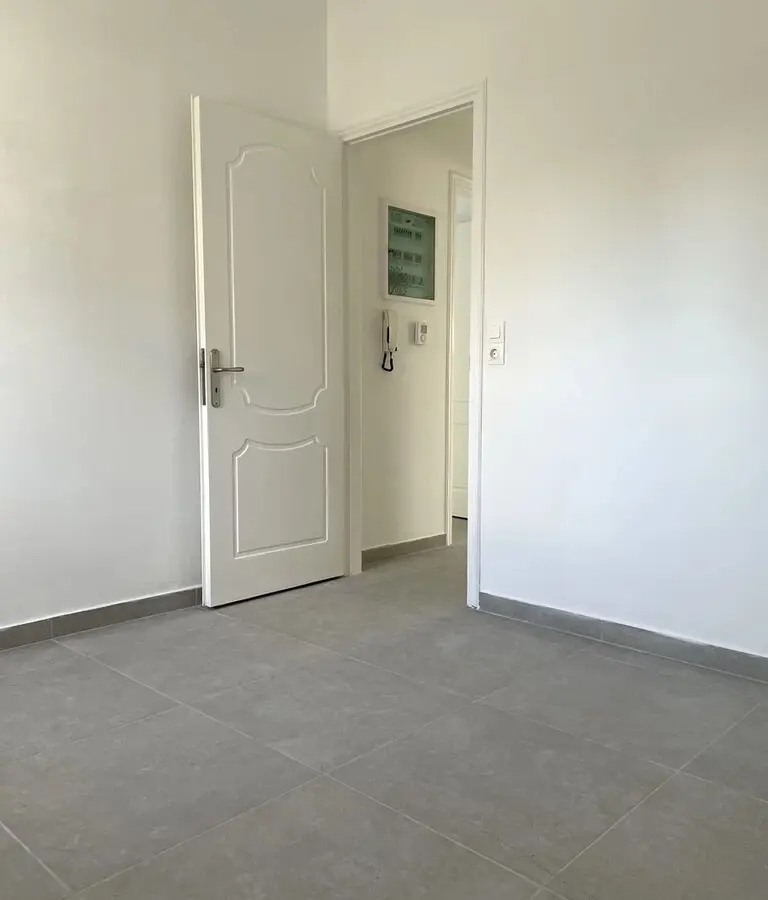 2-bedroom Flat In Pallini, Greece (82 M²)