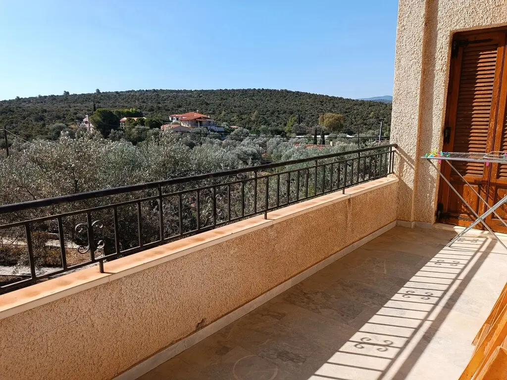 Detached House Of 165 M² In Peloponnese