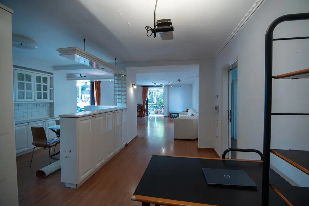 Flat Of 121 M² In Athens