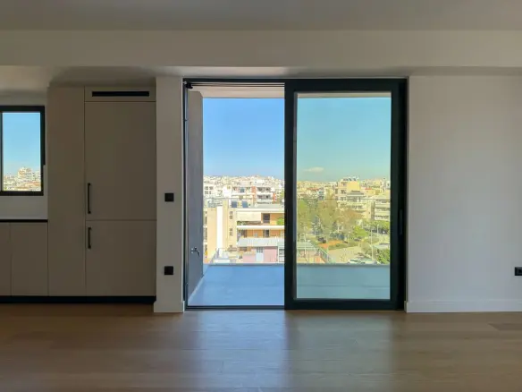 3-bedroom Maisonette In Alimos, Greece (135 M²)