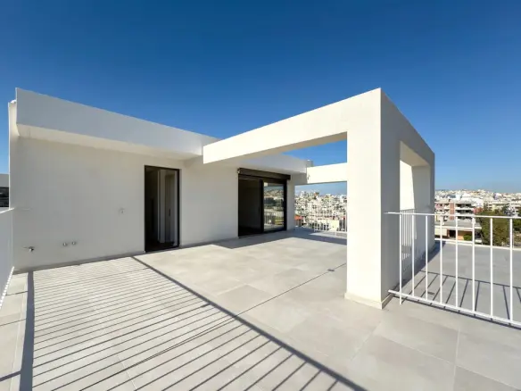 3-bedroom Maisonette In Alimos, Greece (135 M²)