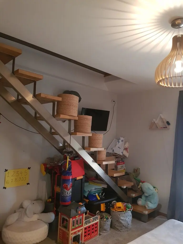 Detached House Of 497 M² In Athens