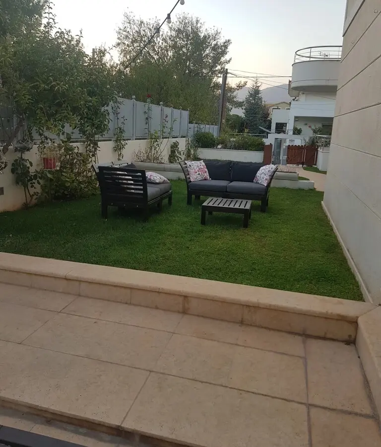 4-bedroom Detached House In Kifissia, Greece (497 M²)