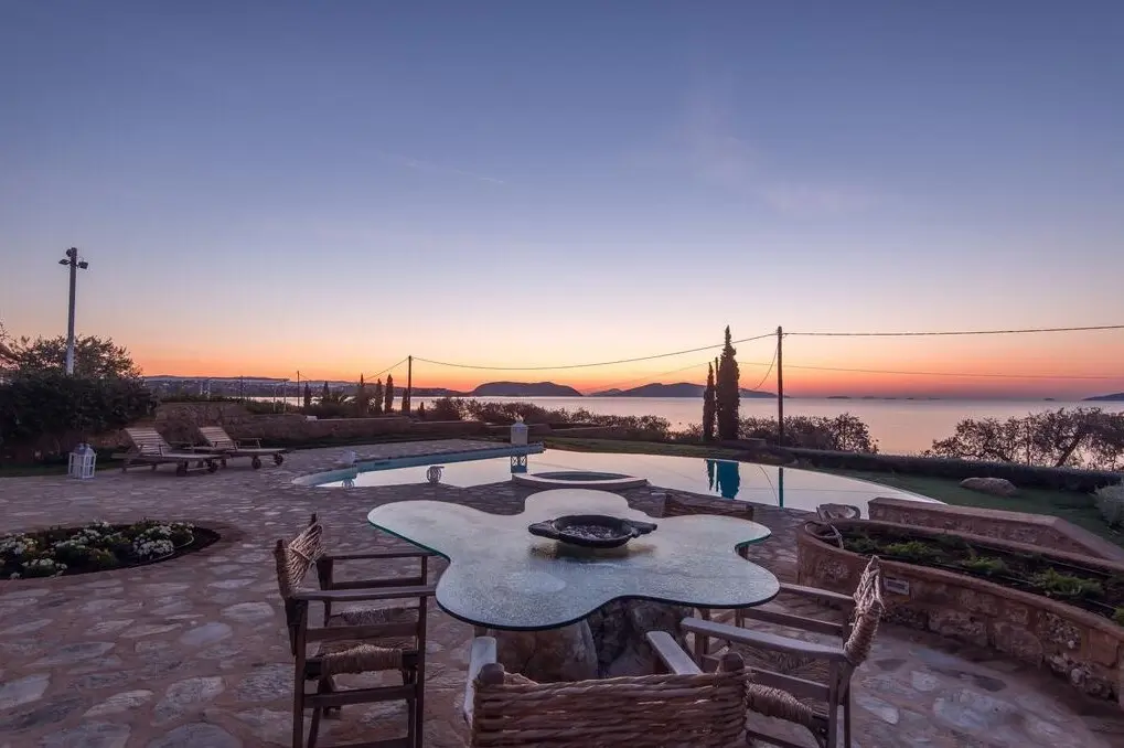 Villa Of 300 M² In Ermionida, Eastern Peloponnese