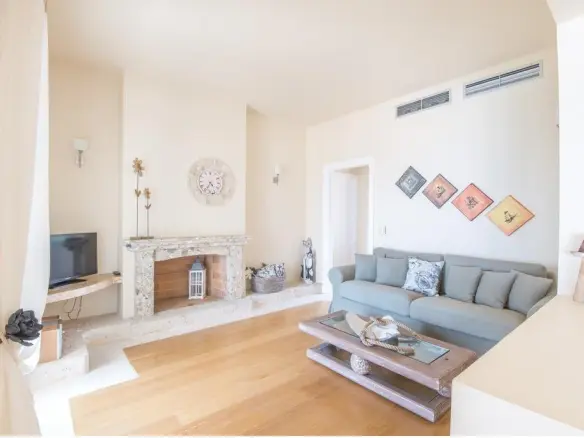 5-bedroom Villa In Kranidi, Greece (300 M²)