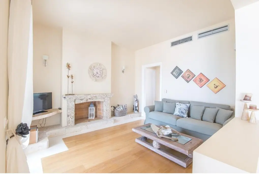 Villa Of 300 M² In Ermionida, Eastern Peloponnese