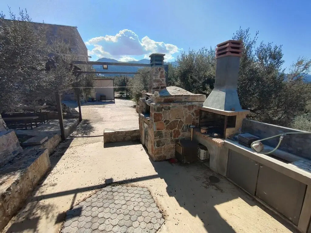 Detached House Of 288 M² In Crete