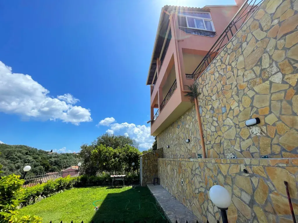 Detached House Of 160 M² In Corfu