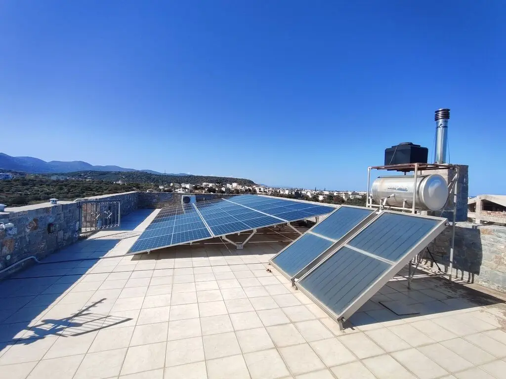 Detached House Of 288 M² In Crete