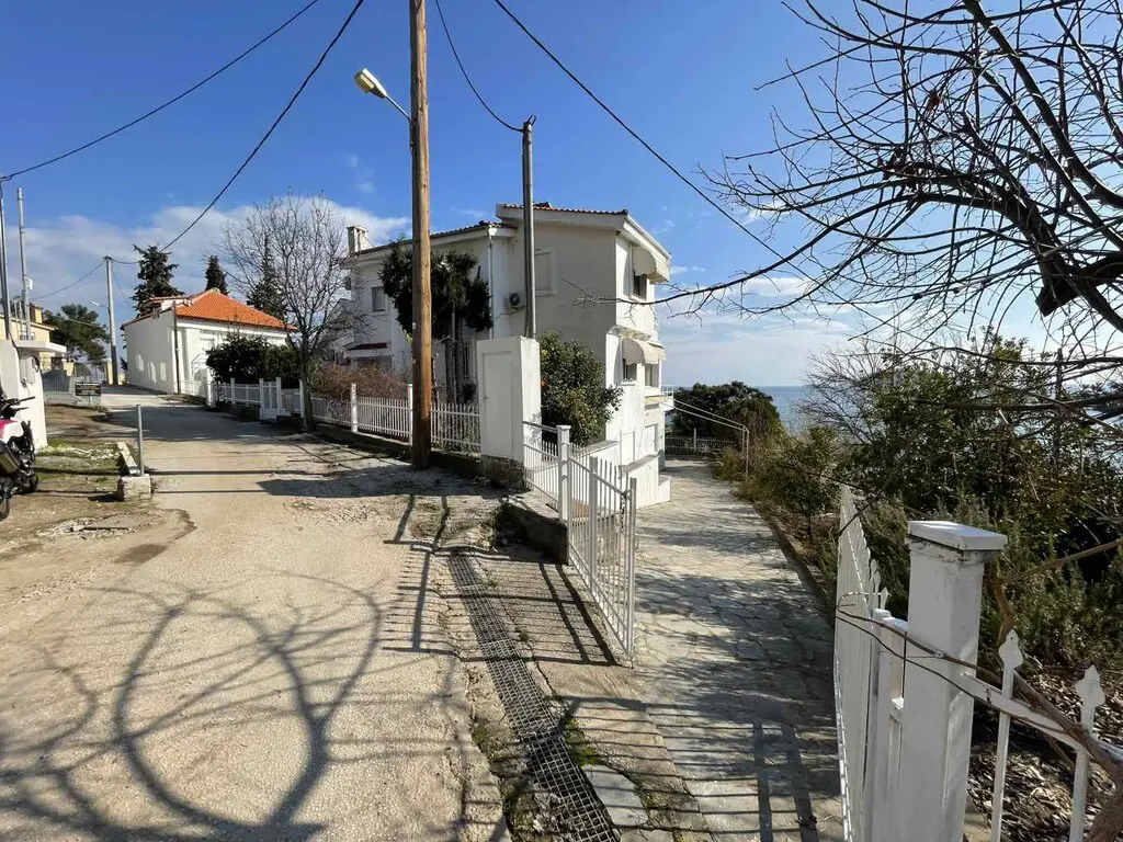 Villa Of 450 M² In Kavala Suburbs
