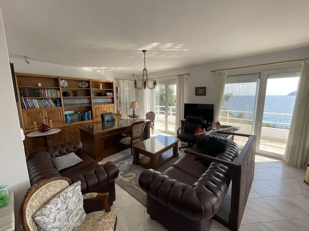 Villa Of 450 M² In Kavala Suburbs