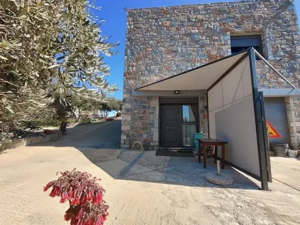 Detached House Of 288 M² In Crete
