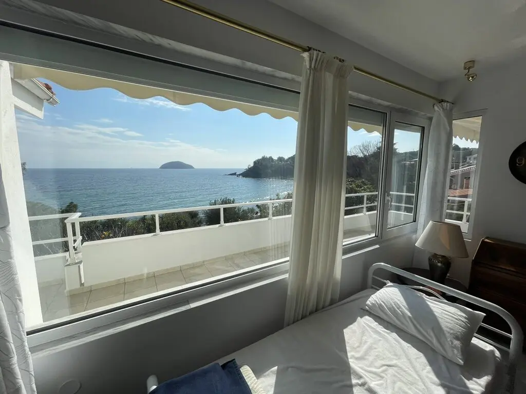 Villa Of 450 M² In Kavala Suburbs