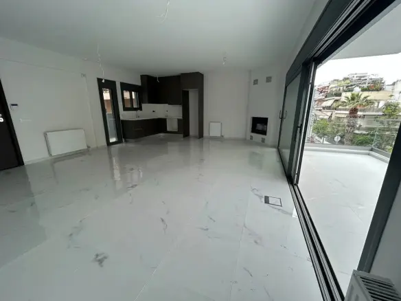 3-bedroom Maisonette In Palaio Faliro, Greece (136 M²)