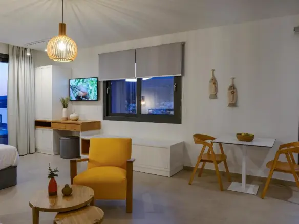Complex In Kavala, Greece (510 M²)