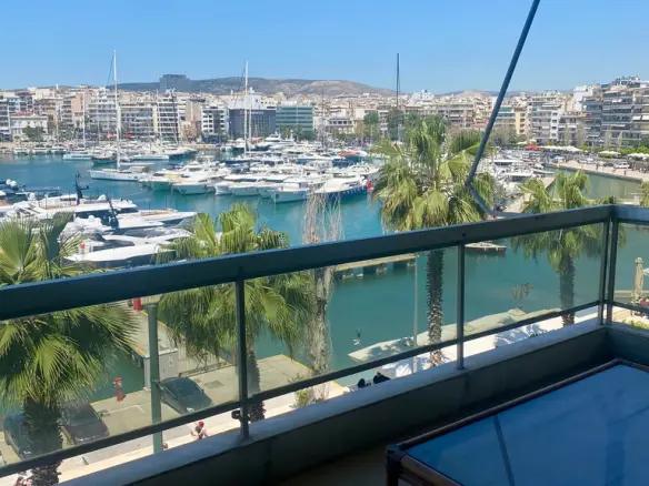 Flat Of 105 M² In Athens