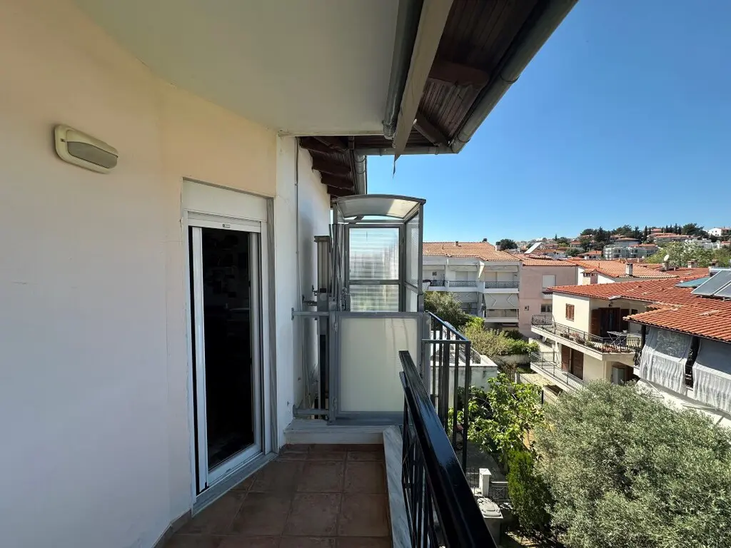 Flat Of 200 M² In The Suburbs Of Thessaloniki