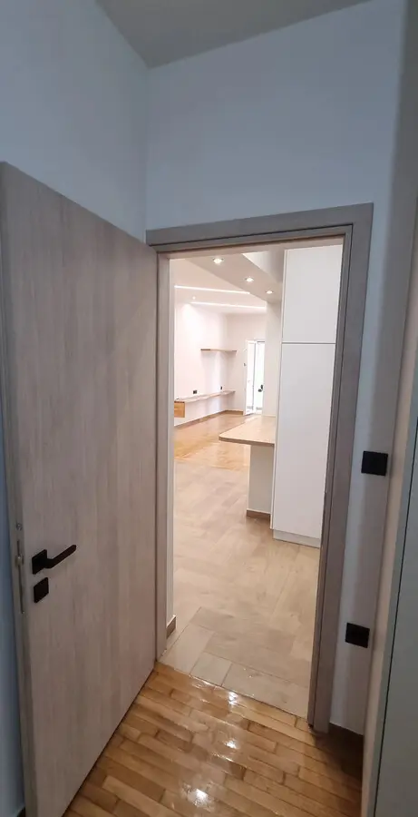 2-bedroom Flat In Kipseli, Greece (78 M²)