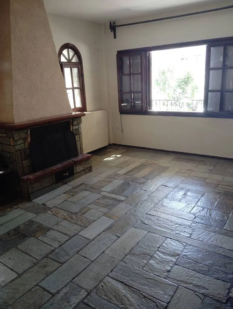 Duplex Of 180 M² In Thessaloniki