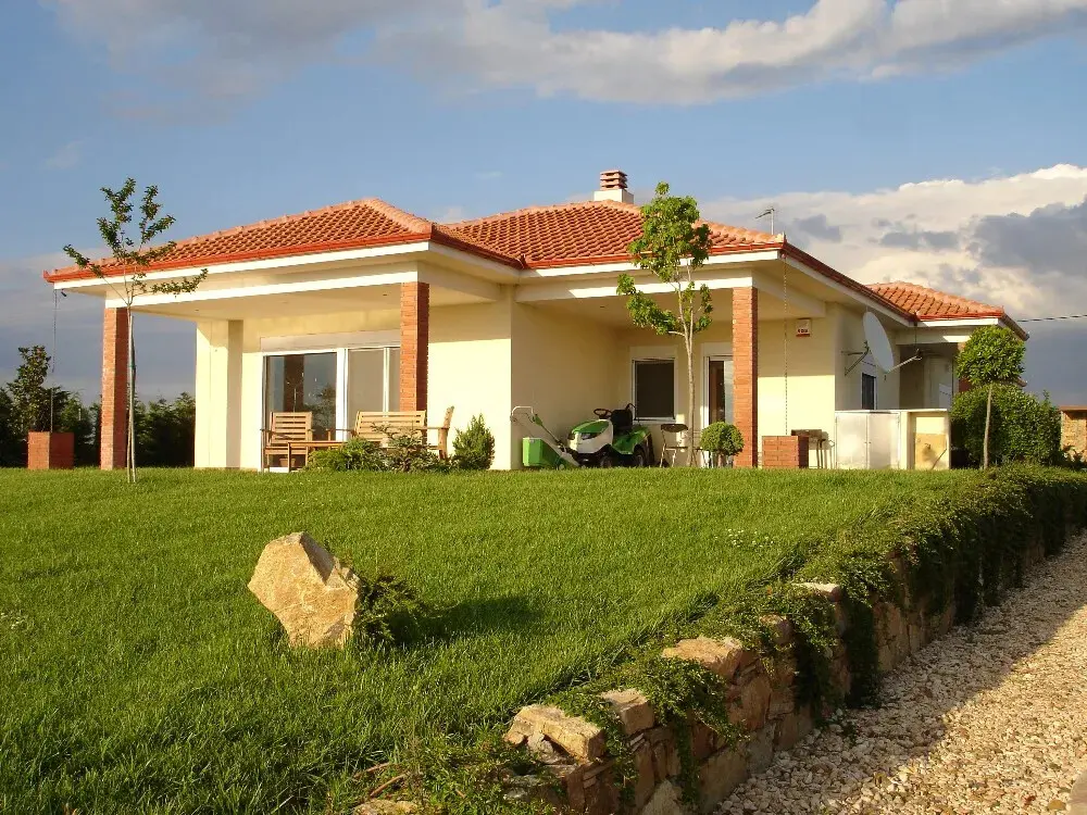 Villa Of 365 M² In The Suburbs Of Thessaloniki