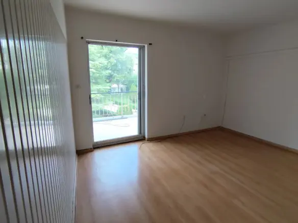 2-bedroom Flat In Petroupoli, Greece (100 M²)