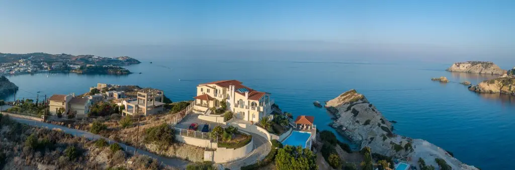 Villa Of 413 M² In Crete